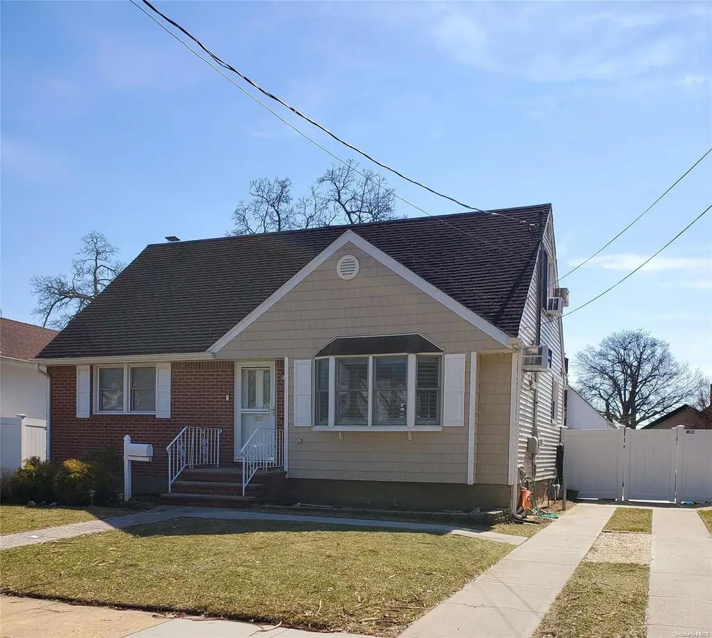 1032 Pacific Street Baldwin NY 11510