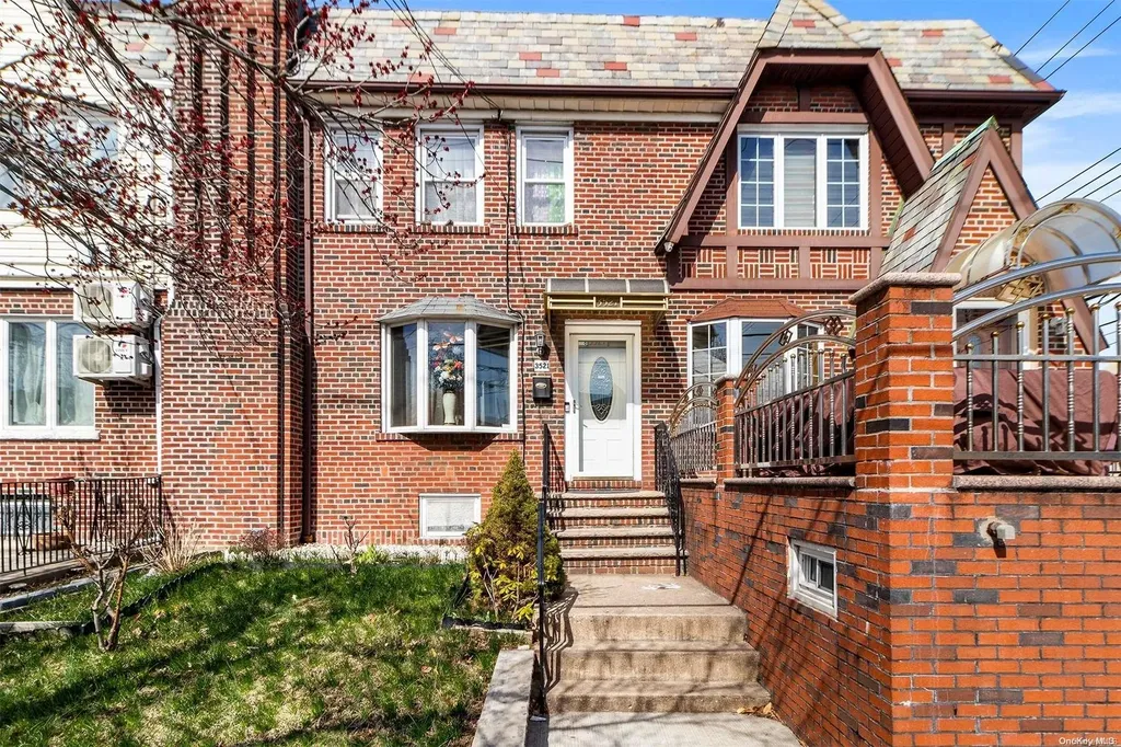 3521 Avenue R Brooklyn NY 11234