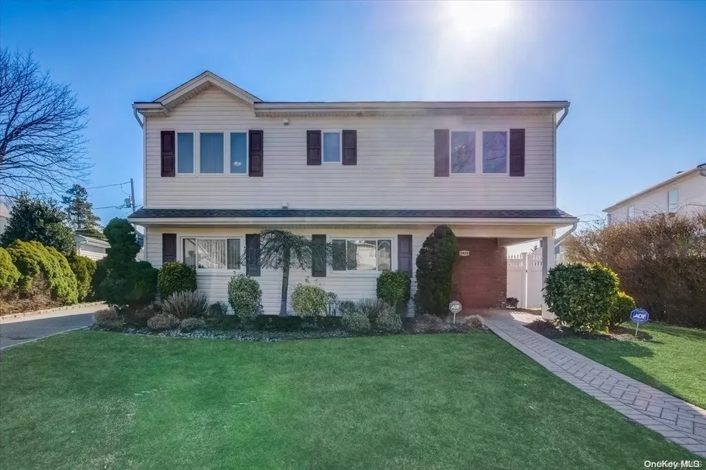 2425 Cooper Drive East Meadow NY 11554