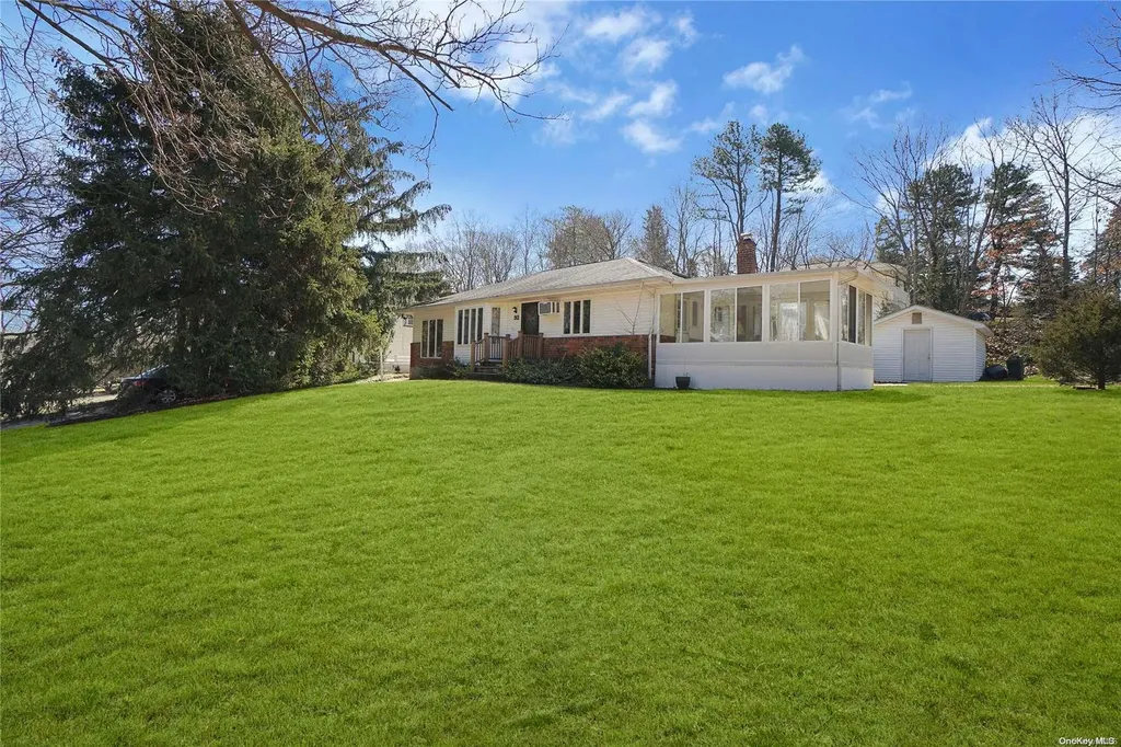 92 Cornell Drive Smithtown NY 11787