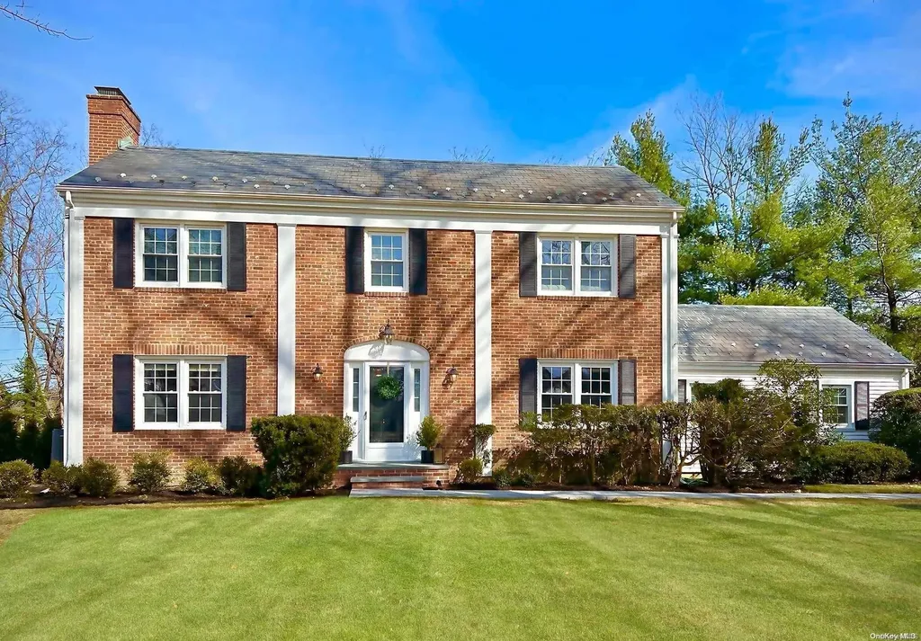 112 Borglum Road Manhasset NY 11030