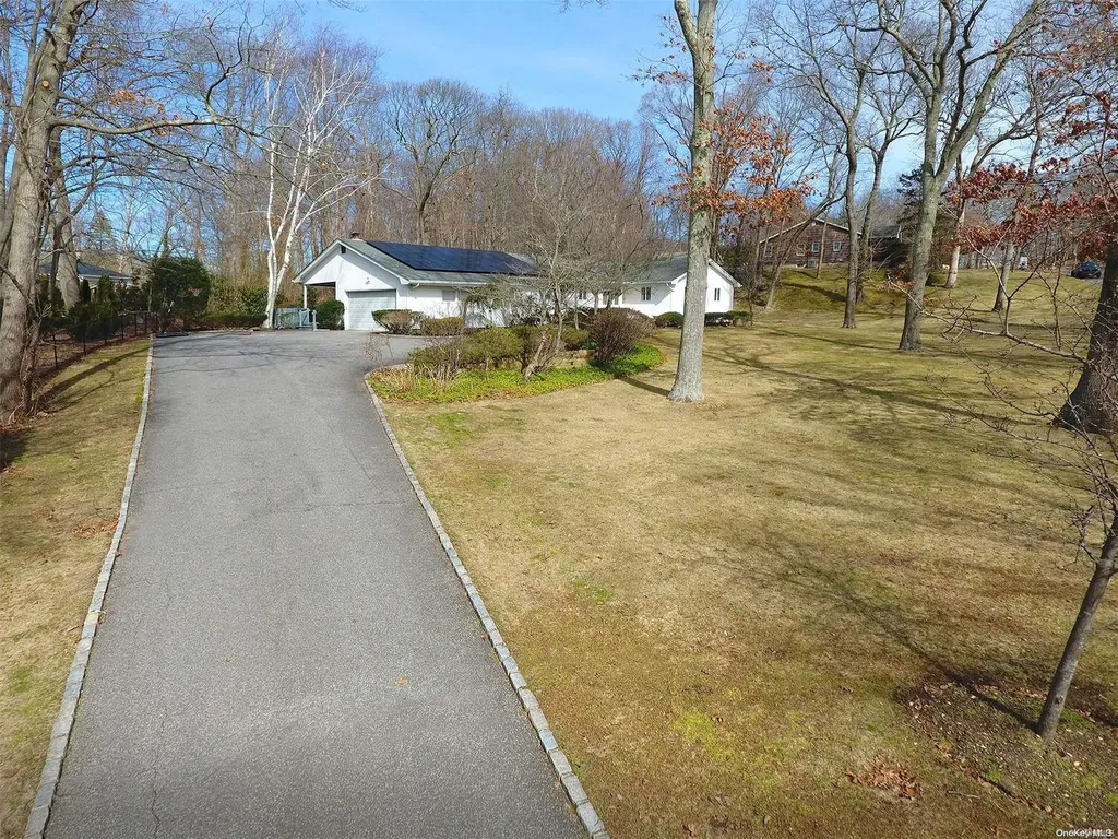 3 Lisa Drive Dix Hills NY 11746