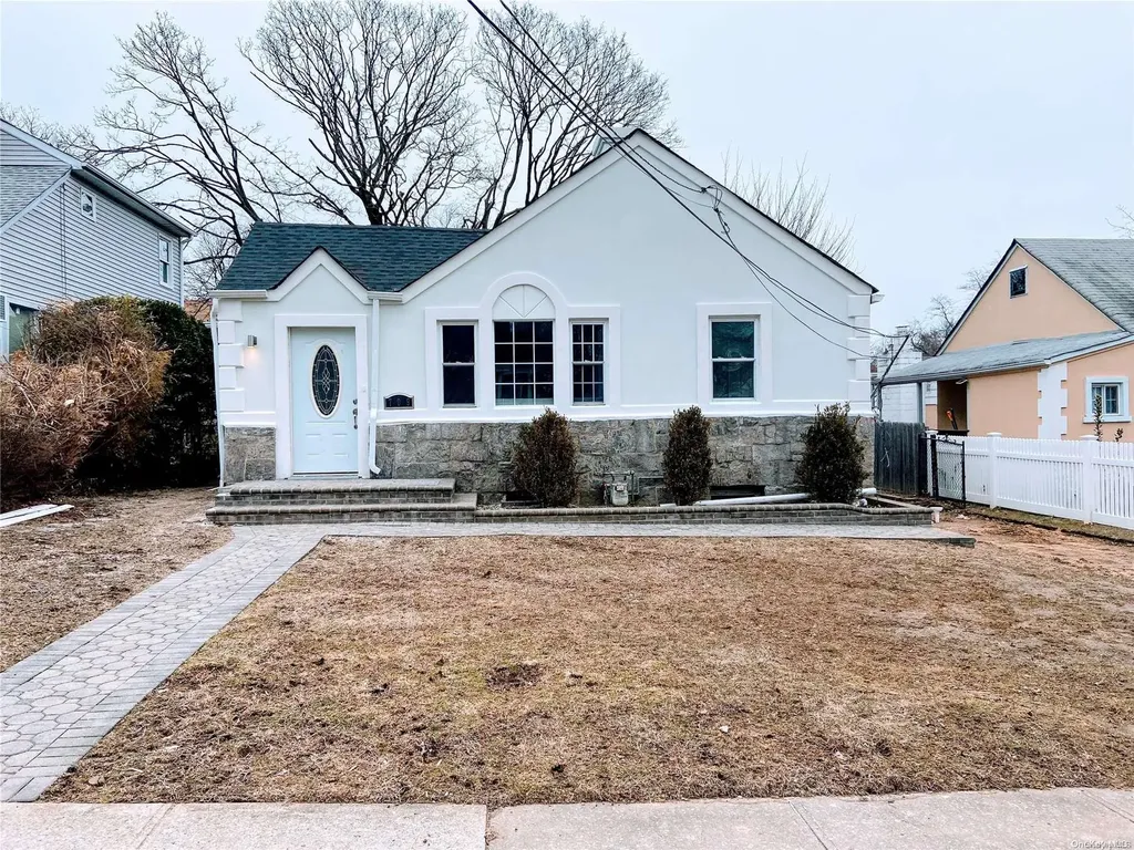 709 Emerson Avenue North Baldwin NY 11510