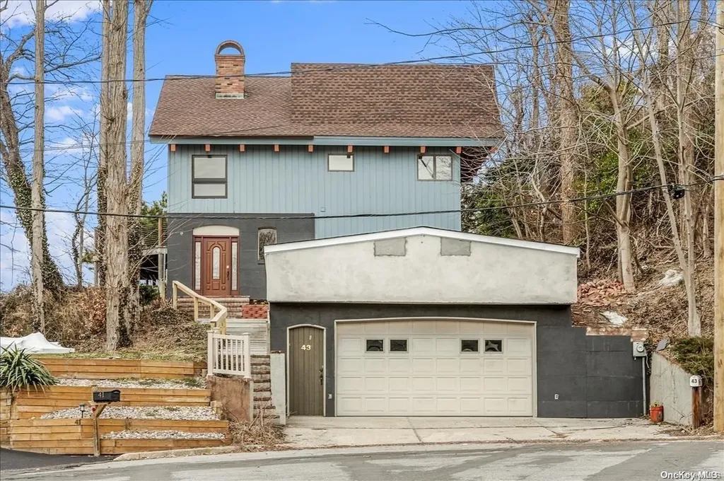 43 Argyle Drive Northport NY 11768
