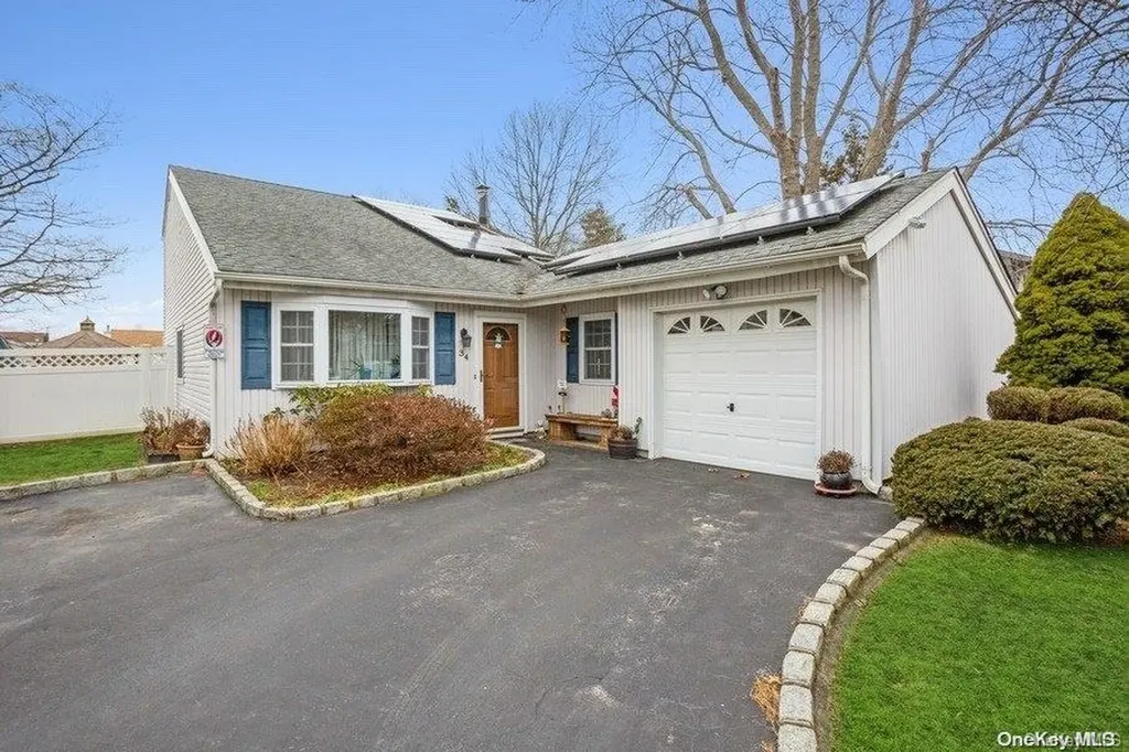 34 Mercury Avenue East Patchogue NY 11772