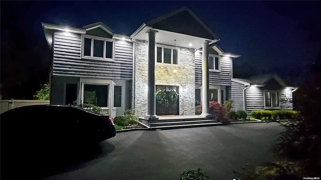7 Threepence Drive Melville NY 11747