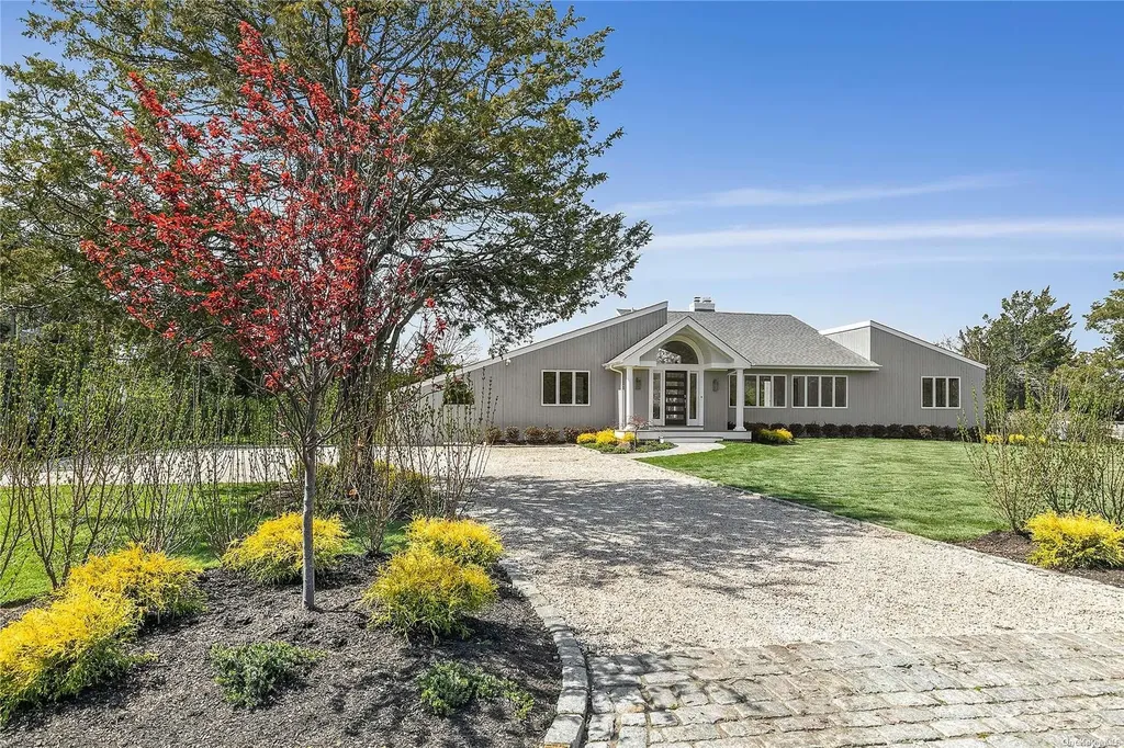 25 Meadow Lane Westhampton Beach NY 11978