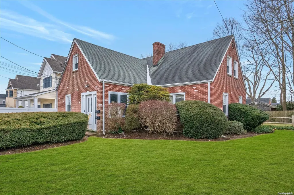 47 Roosevelt Avenue Syosset NY 11791