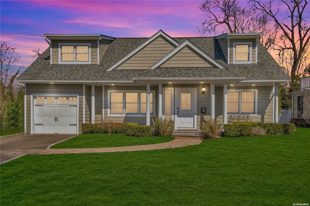 21 Hamilton Square Glen Head NY 11545