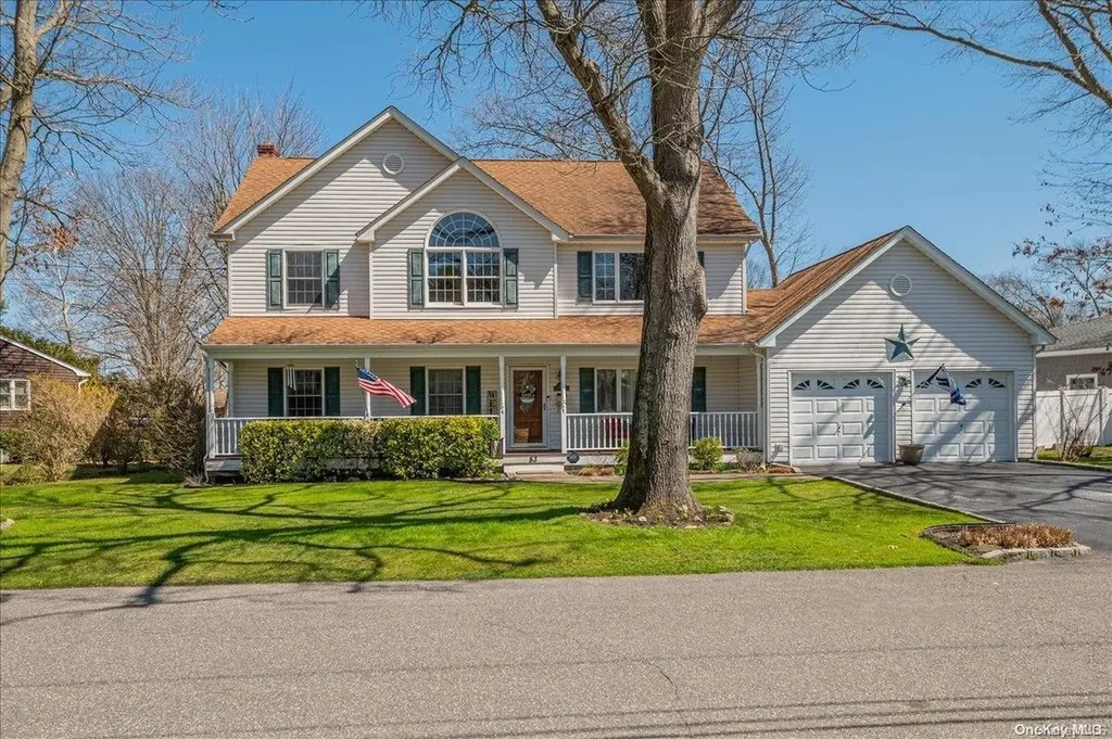 53 Oxbow Road Patchogue NY 11772