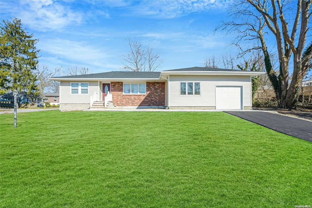 267 Haven Avenue Ronkonkoma NY 11779