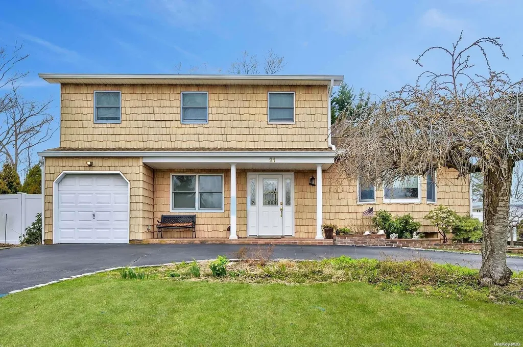 21 Milleridge Drive Deer Park NY 11729