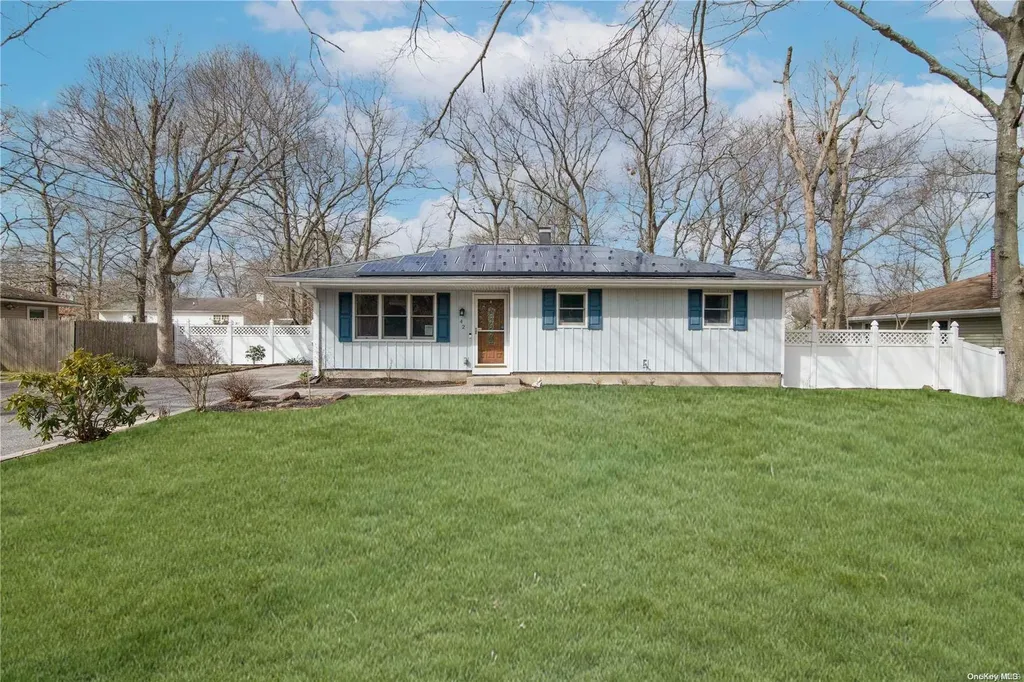 42 Lafayette Avenue Mastic NY 11950