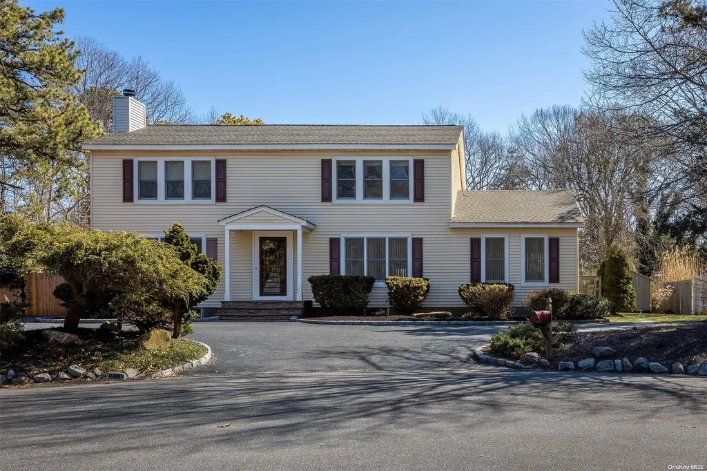 39 Doane Avenue Bellport NY 11713