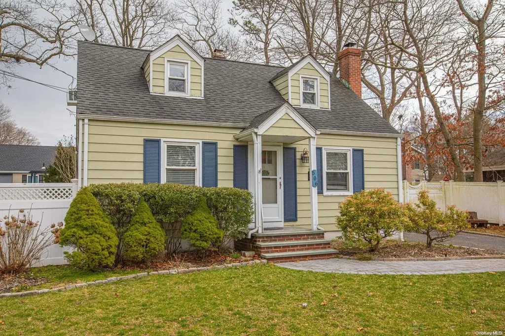 506 Asharoken Boulevard Bay Shore NY 11706