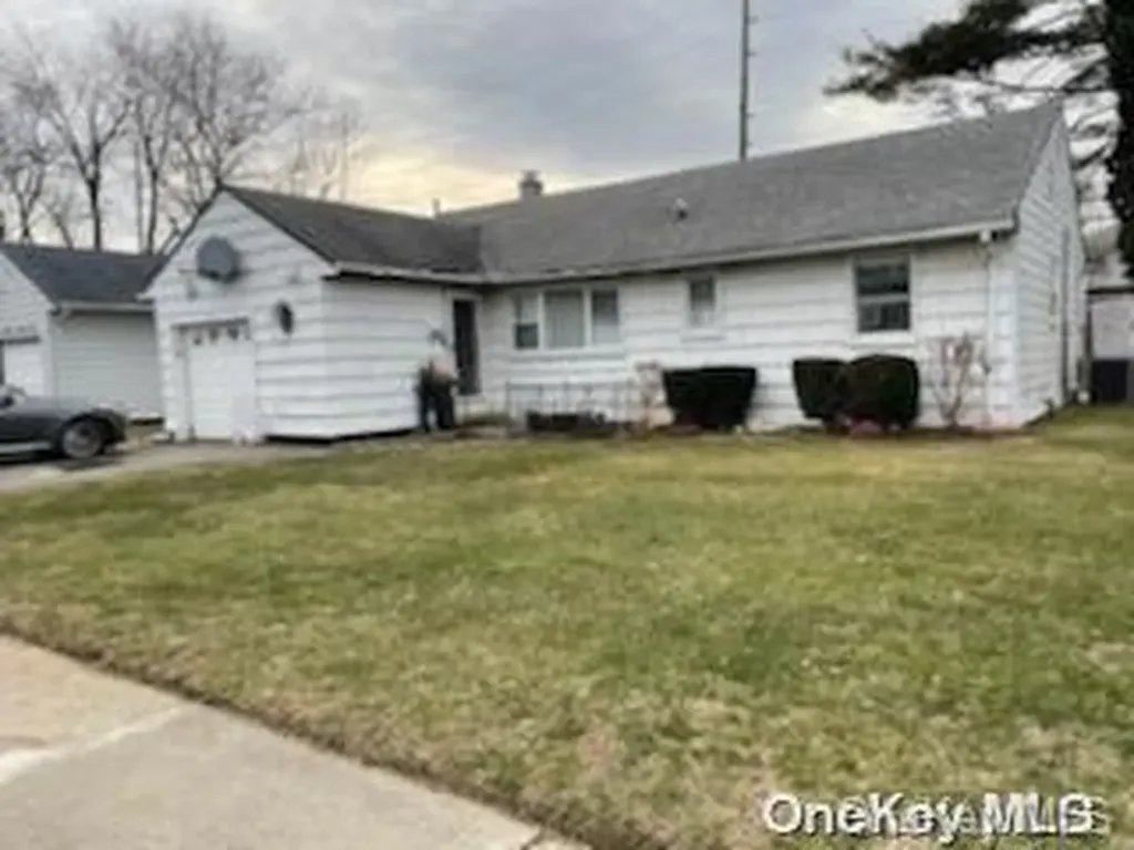 170 Gibson Boulevard Valley Stream NY 11581