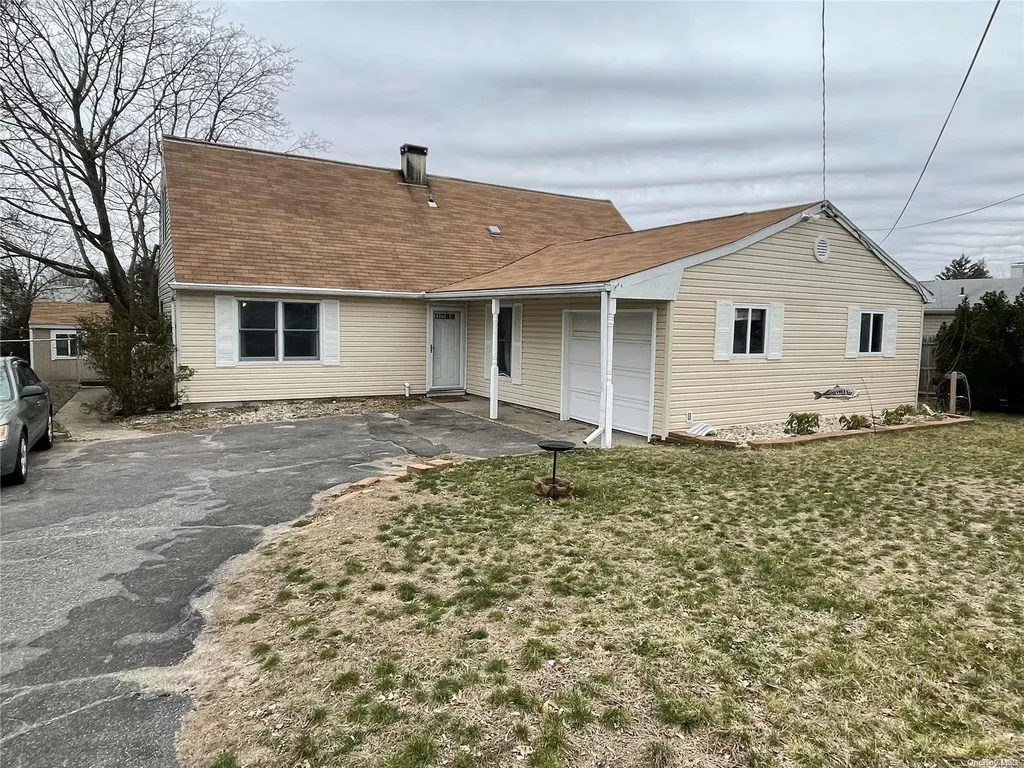 322 Hawkins Road Centereach NY 11720