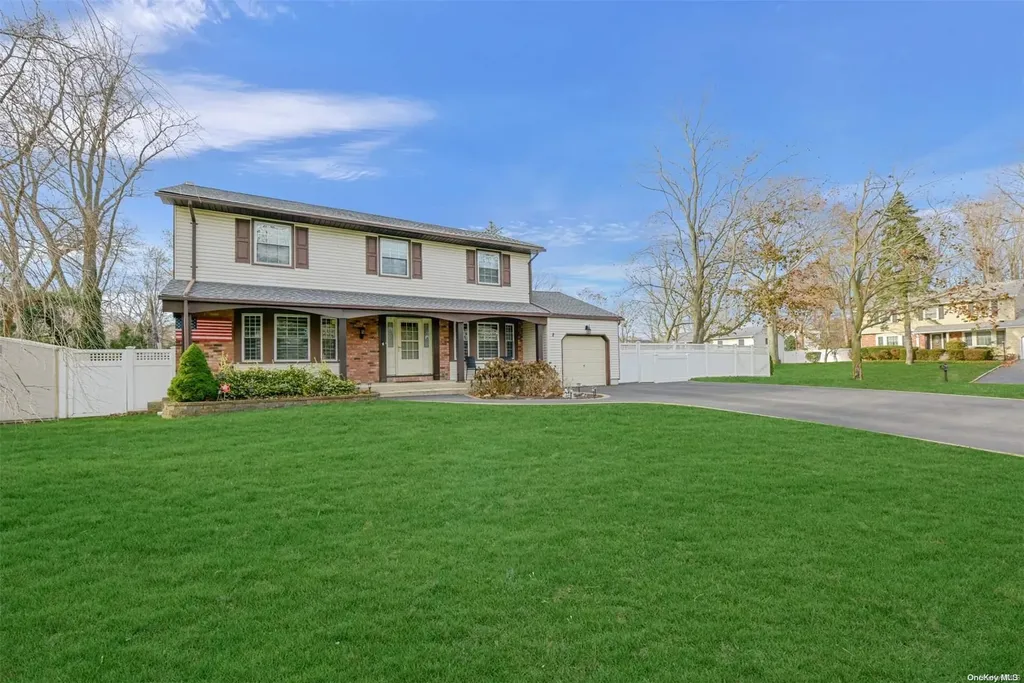 2 Edscho Lane Commack NY 11725