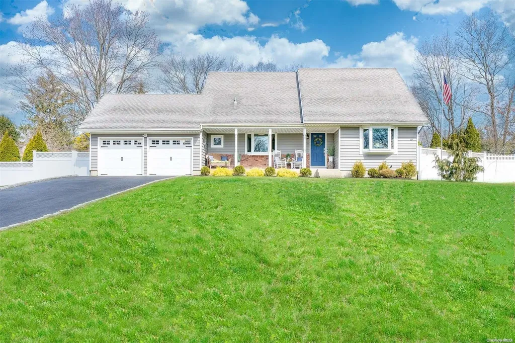 15 Chivalry Lane Nesconset NY 11767