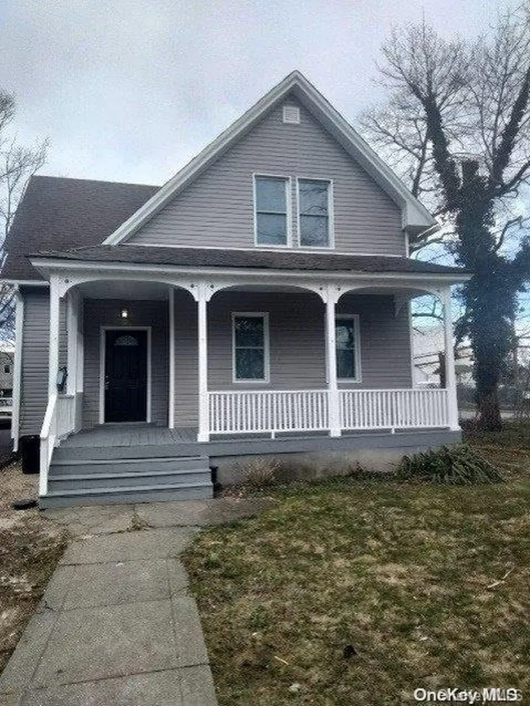 45 Rider Avenue Patchogue NY 11772