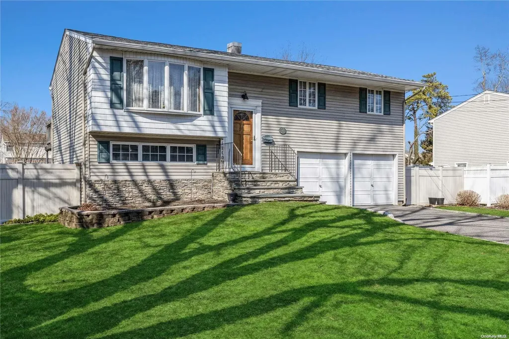 103 Geneva Street Bay Shore NY 11706