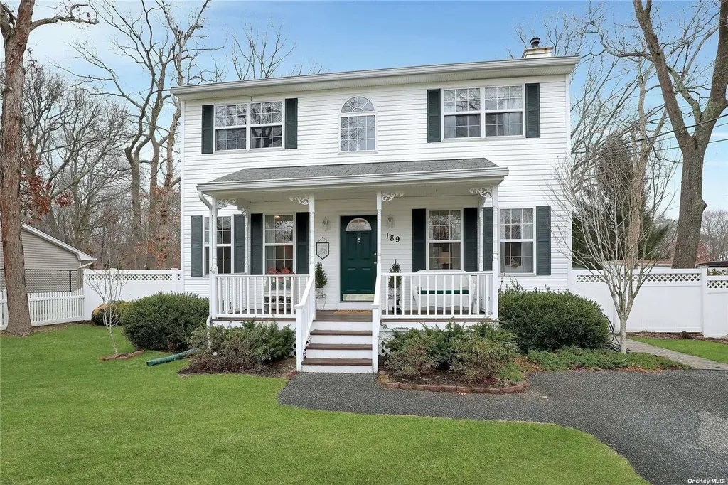 189 Cranford Boulevard Mastic NY 11950