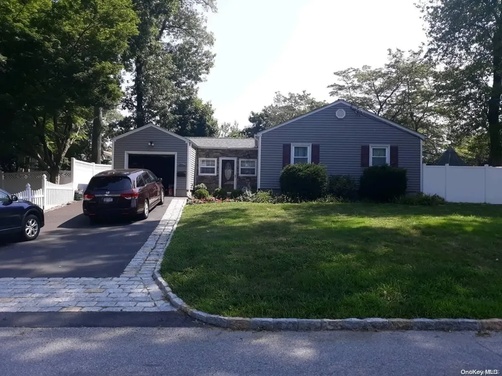 256 Roundhill Drive Yonkers NY 10710