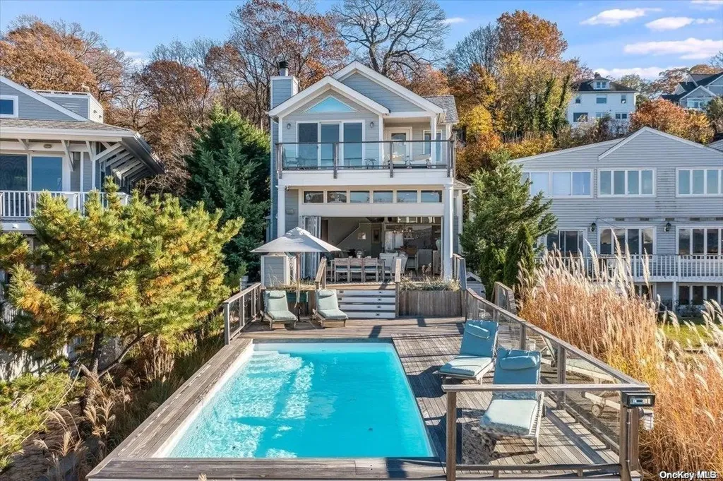 14 The Boulevard Sea Cliff NY 11579