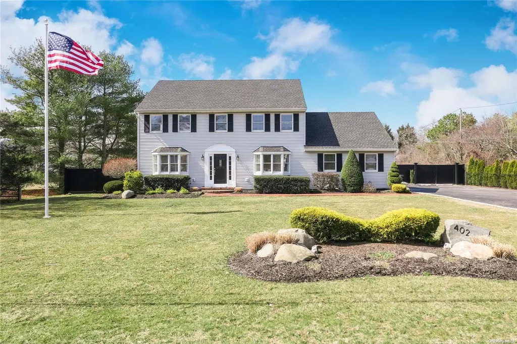 402 Munsell Road East Patchogue NY 11772