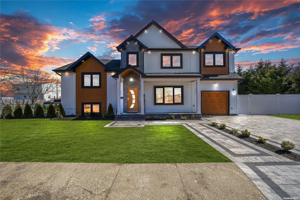 633 Keith Lane West Islip NY 11795