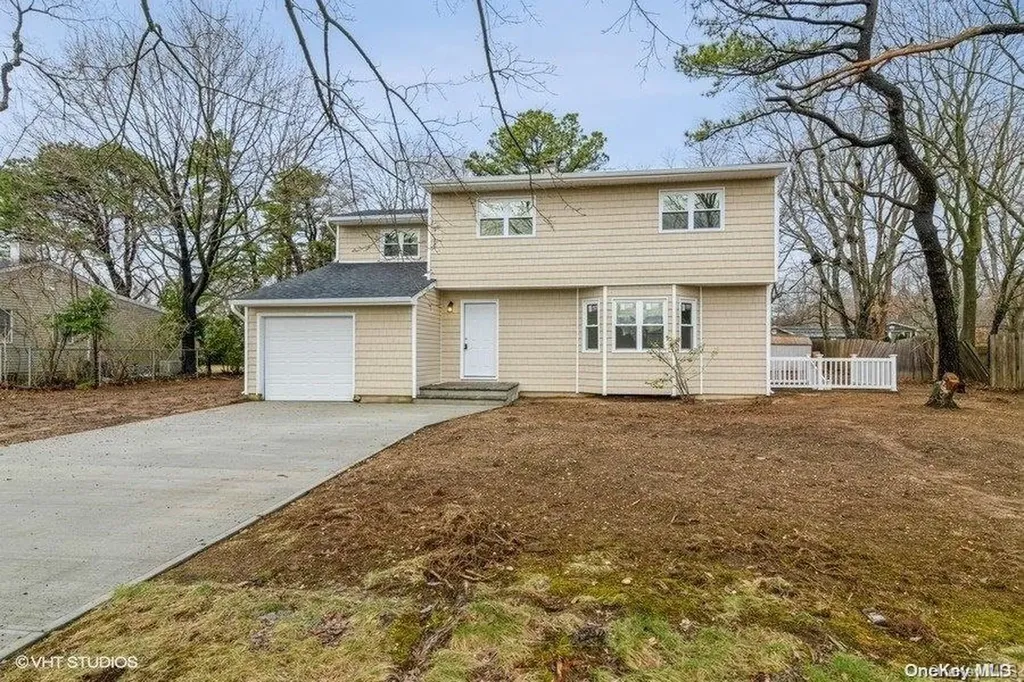 1039 Commack Road Dix Hills NY 11746