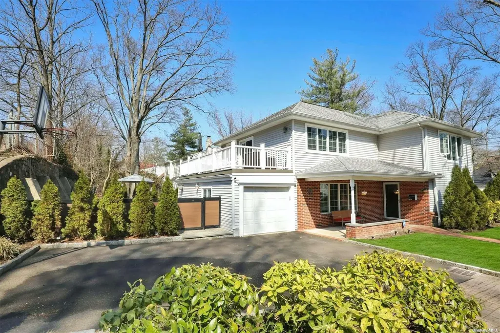 85 Baker Hill Road Great Neck NY 11023