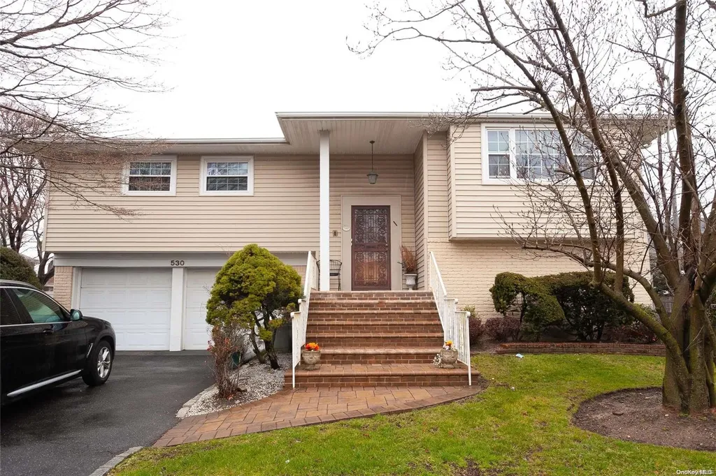 530 Peninsula Boulevard Cedarhurst NY 11516