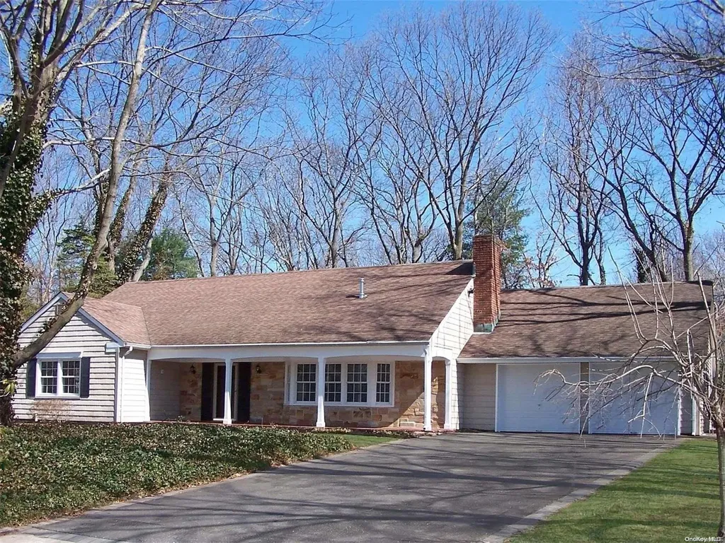 23 Sycamore Circle Stony Brook NY 11790