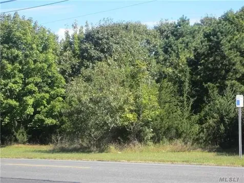 83 Montauk Highway Westhampton NY 11977