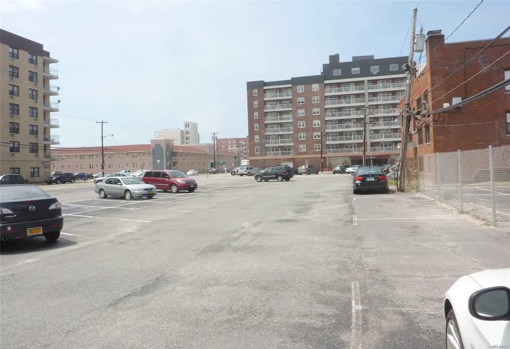 301 Shore Road Long Beach NY 11561