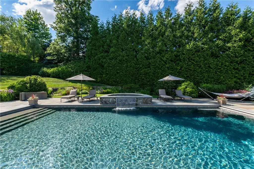 7 Fox Run Purchase NY 10577