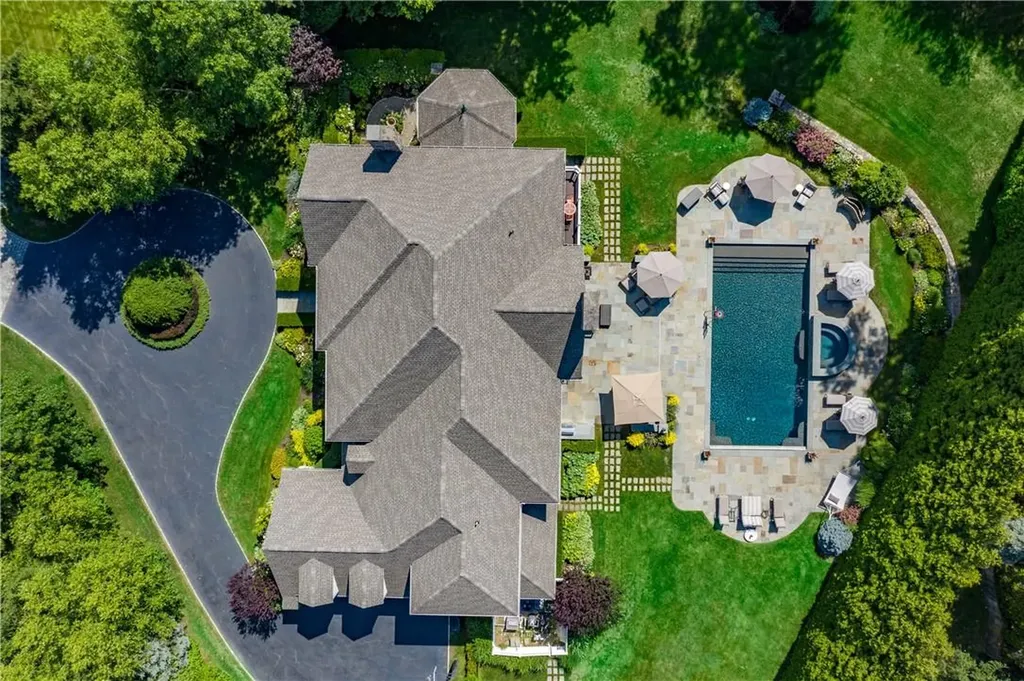 7 Fox Run Purchase NY 10577