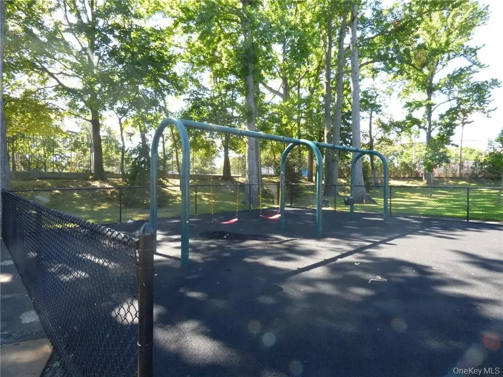 160 C Edgewater Park Bronx NY 10465