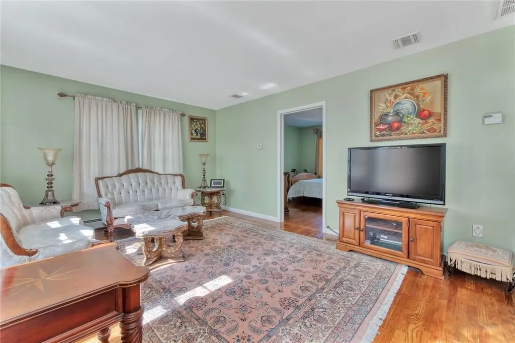 157 Schweizer Lane Bardonia NY 10954