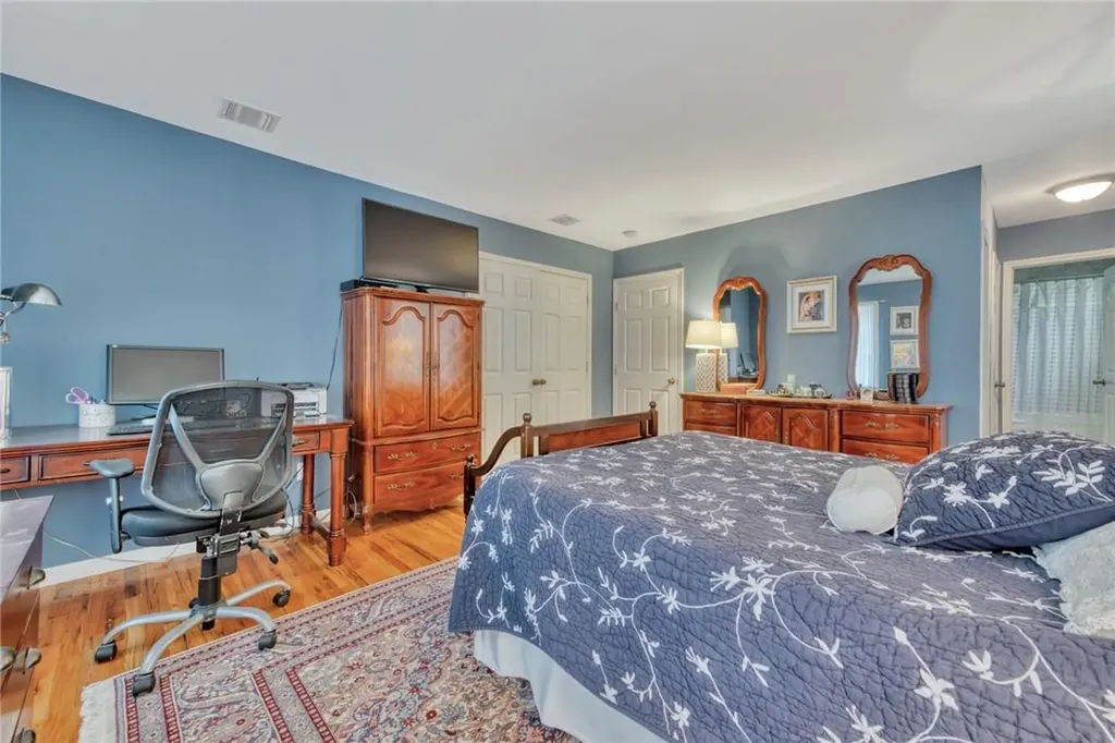 157 Schweizer Lane Bardonia NY 10954
