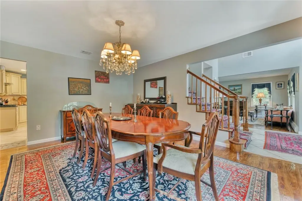 157 Schweizer Lane Bardonia NY 10954