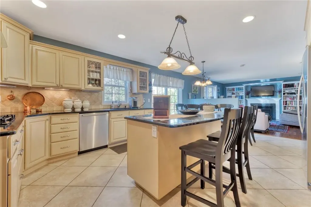 157 Schweizer Lane Bardonia NY 10954