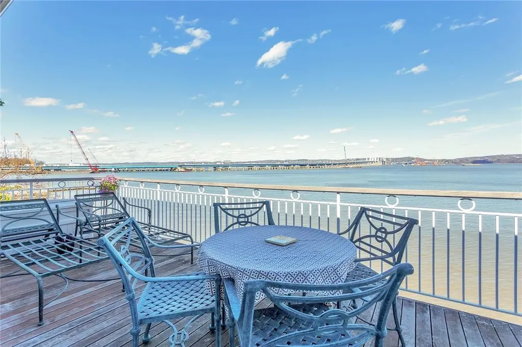 88 River Road Nyack NY 10960