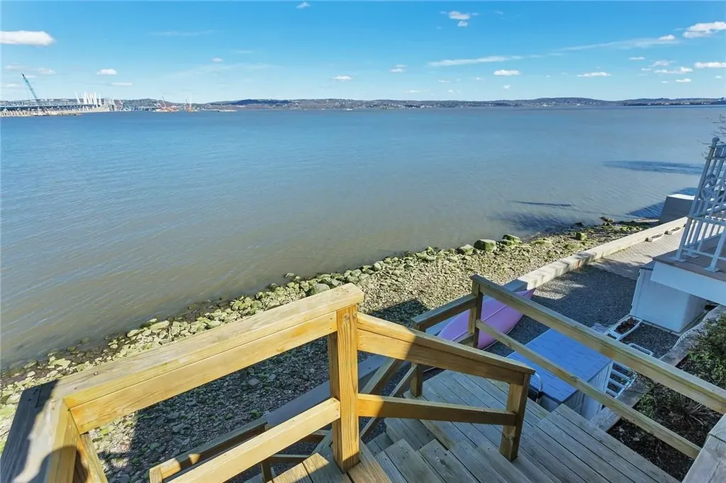 88 River Road Nyack NY 10960