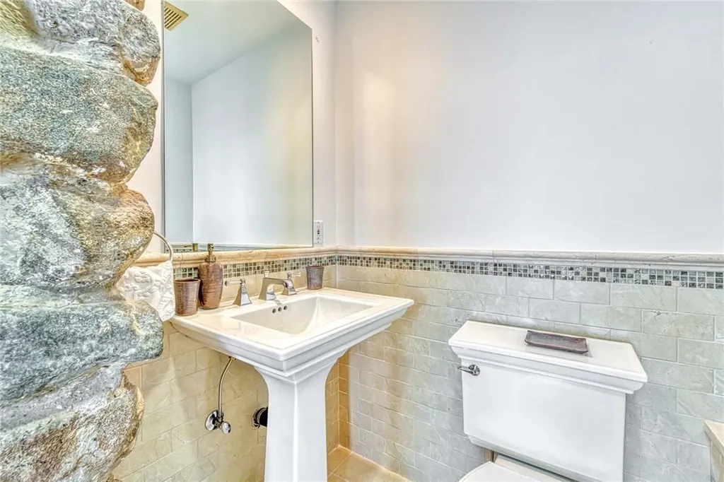 2 Washington Avenue Nyack NY 10960