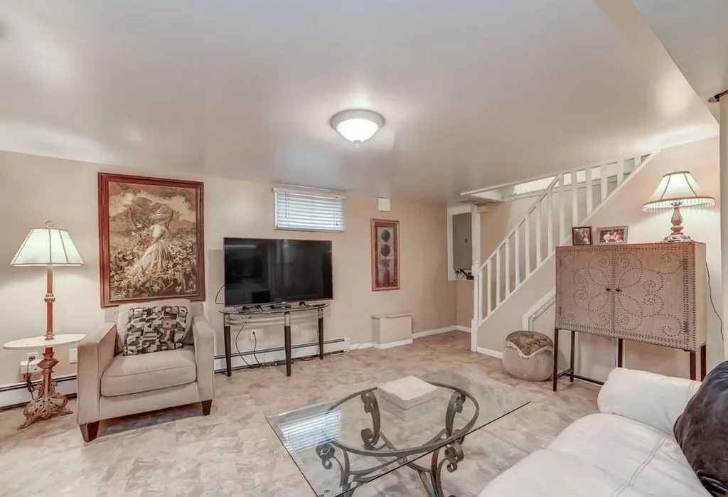 17 Maplewood Boulevard Suffern NY 10901
