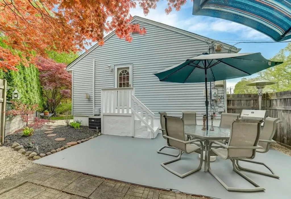 17 Maplewood Boulevard Suffern NY 10901