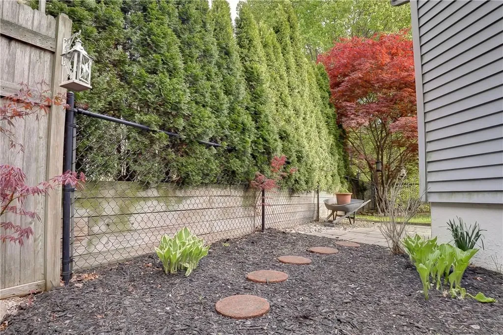 17 Maplewood Boulevard Suffern NY 10901