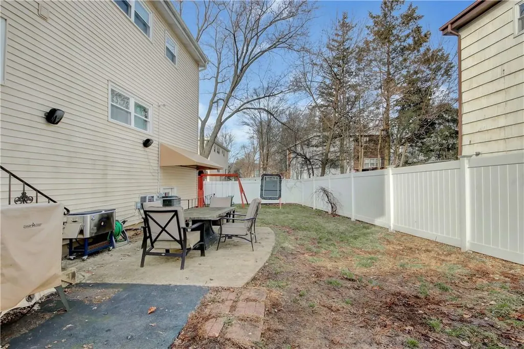 61 Lonergan Drive Suffern NY 10901